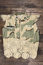 Load image into Gallery viewer, Worn Trails Vest - Camo