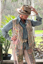 Load image into Gallery viewer, Balinese Walks Vest - Plum Tribal