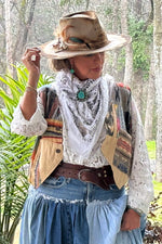 Load image into Gallery viewer, Balinese Walks Vest - Stripe