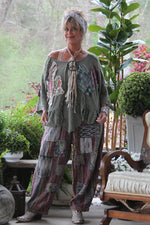 Load image into Gallery viewer, Stormy Evenings Pants - Plum
