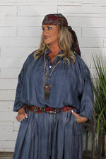 Load image into Gallery viewer, Wander Softly Top - Chambray
