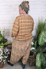 Load image into Gallery viewer, Sagebrush Sky Jacket - Tan
