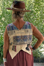 Load image into Gallery viewer, Balinese Walks Vest - Stripe
