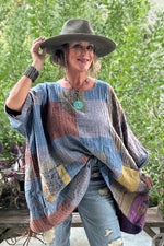 Load image into Gallery viewer, Kantha Sunrise Poncho JG-158
