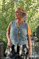 Load image into Gallery viewer, Alluring Dreams Vest - Chambray
