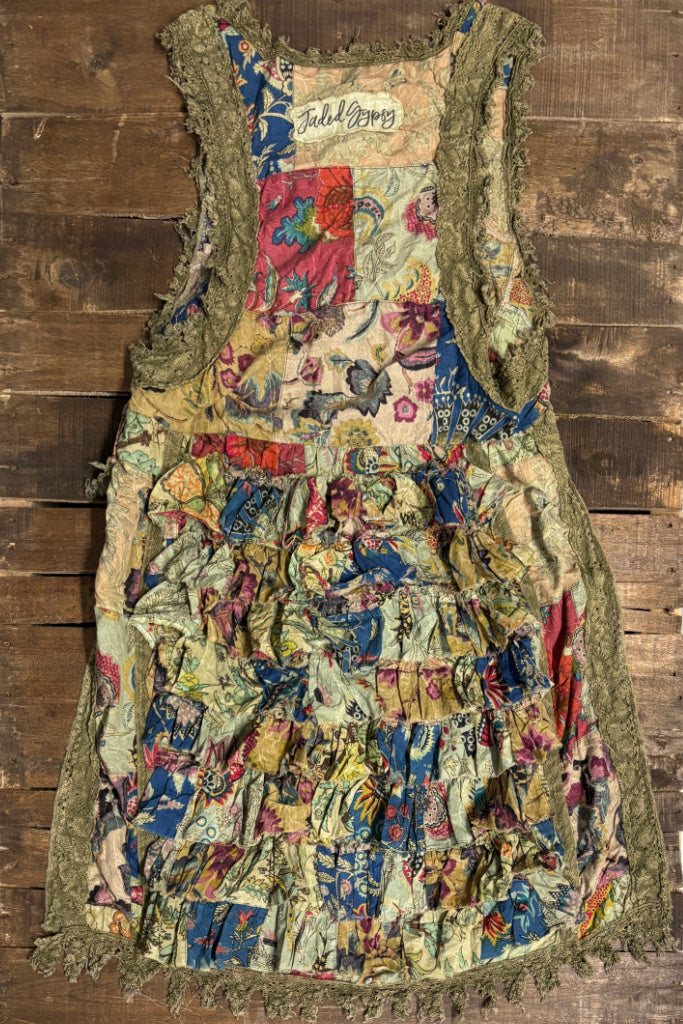 Ruffle Up High-Lo Top - Red/Blue Floral