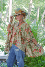 Load image into Gallery viewer, Rose Garden Trellis Top
