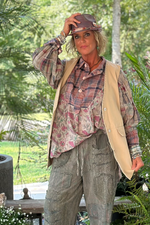 Load image into Gallery viewer, Harvest Winds Vest - Taupe
