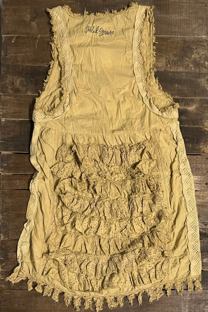 Ruffle Up High-Lo Top - Tea Stain