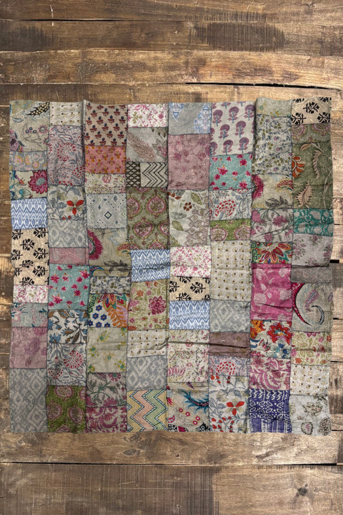 Patchwork Love Bandana XL - Sky