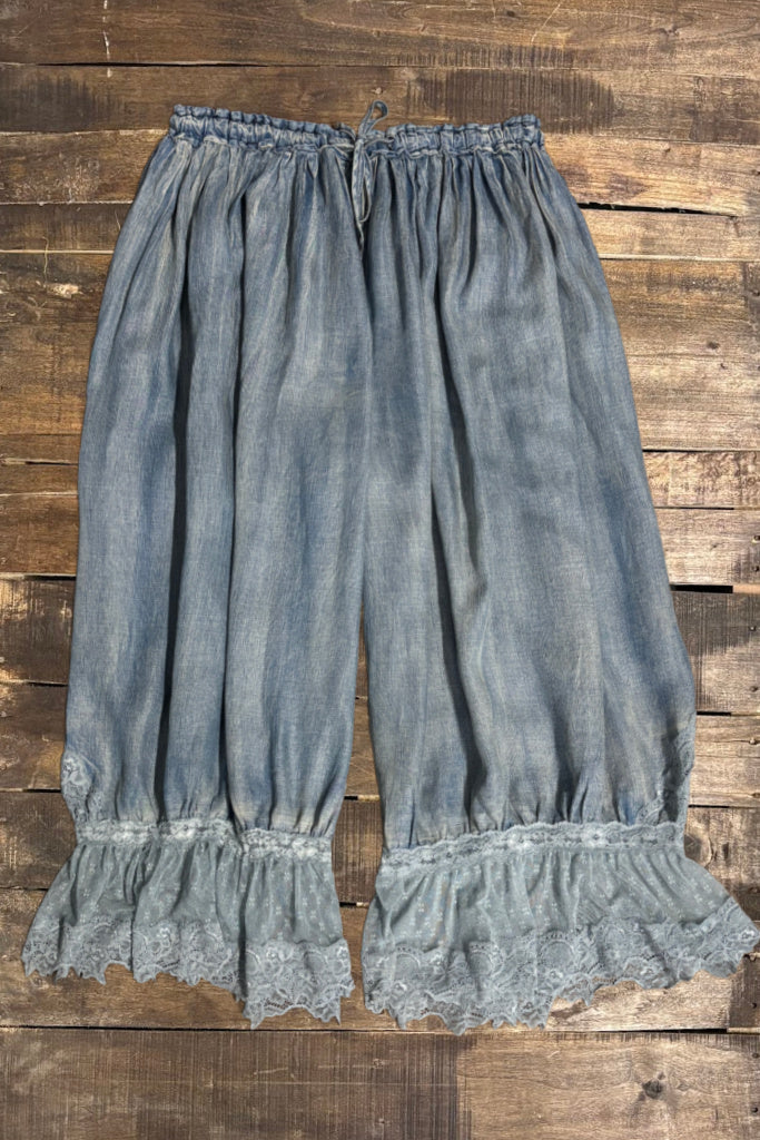 Alluring Romance Bloomers - Chambray