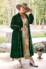 Load image into Gallery viewer, Golden Slumber Duster - Emerald
