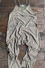 Load image into Gallery viewer, Can&#39;t Miss This Romper - Vintage Chocolate
